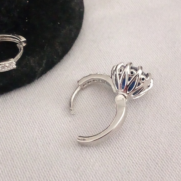 High quality sapphire earrings ๐ - Picture 4 of 5